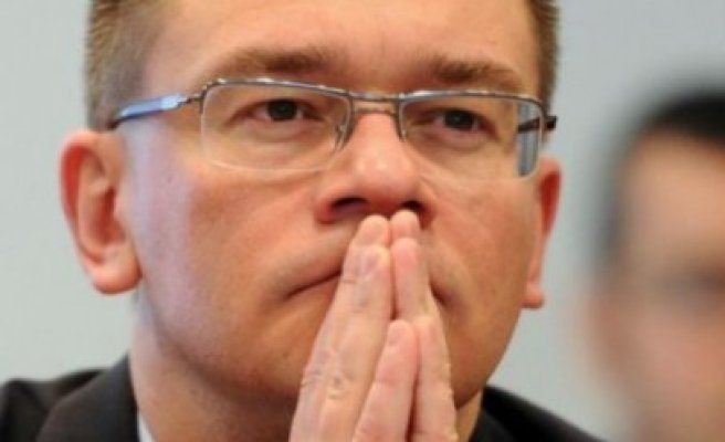Ungureanu va candida la alegerile parlamentare